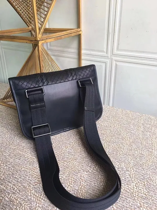 All categories 💚 Top version men’s bags 💚 BV 2024 new BV crossbody bag